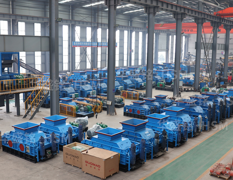  砂石料用哪種破碎機(jī)？沙頭料全液壓對(duì)輥破碎機(jī)多少錢？