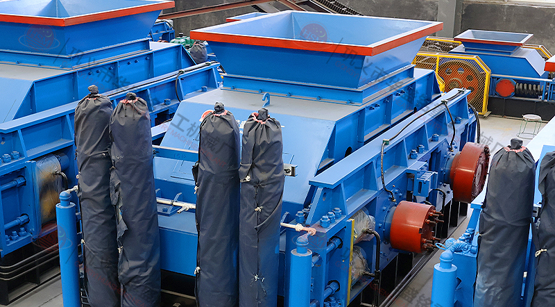  鈉長石大型全自動液壓對輥制砂機價格多少？