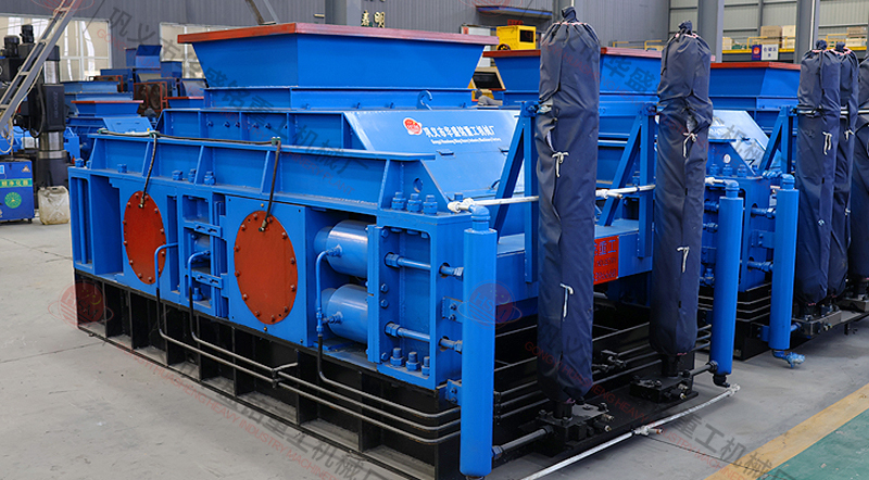 花崗巖液壓對(duì)輥制砂機(jī)廠家給出的價(jià)格是多少？